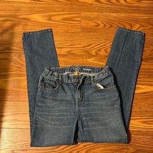 Skinny jeans w/ adjustable waist straps